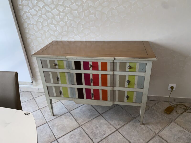 Commode coloré 3 tiroirs dessus merisier de histoire d'alice meubles chalon 07 26 ardèche drome