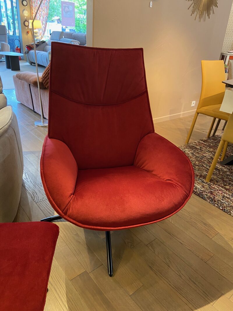 kebe Fauteuil relax de kebe velour rouge meuble chalon 07 26 07500 26000 contemporain confort (2)