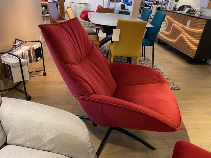 Fauteuil relax de kebe velour rouge meuble chalon 07 26 07500 26000 contemporain confort (2)