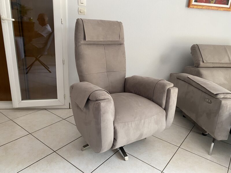 Fauteuil relax pivotant electrique CERISE de SOURICE 3 moteurs microfibre grise meubles chalon ardeche drome 07 26 07500 26000 valence guilherand (1)