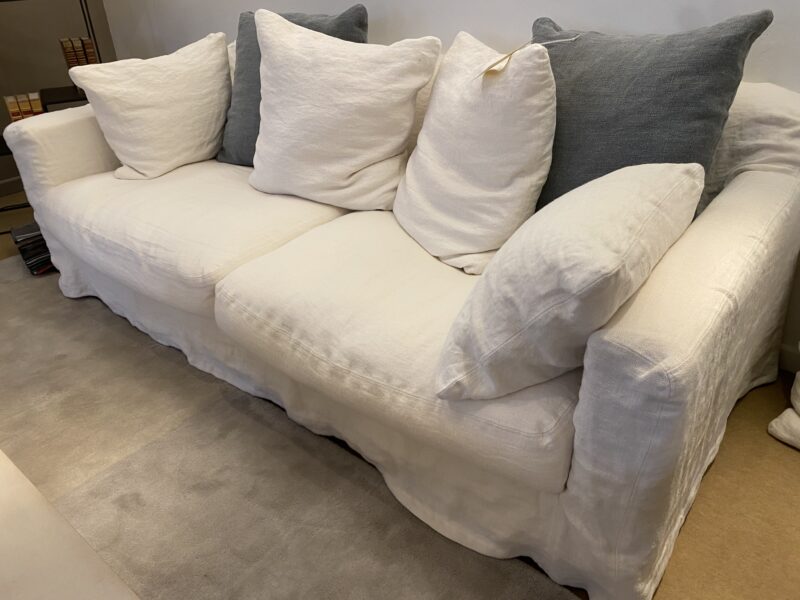 grand confort cosy canapé de charme chamonix de home spirit lin blanc et coussins bleu gris meubles chalon 07500 26000