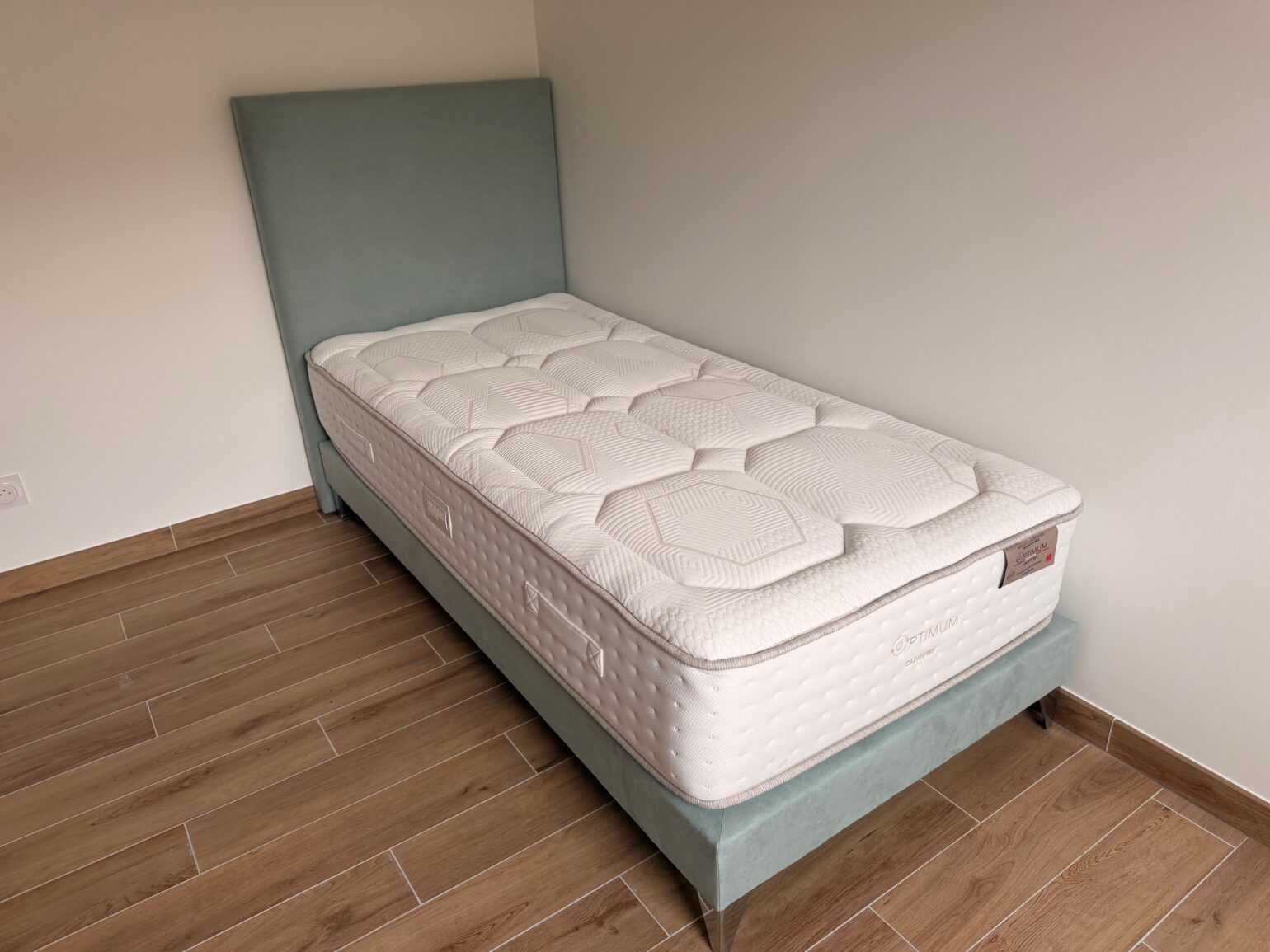 tête de lit decosom sommier assorti meubles chalon 07500