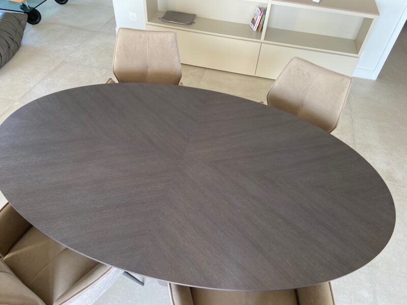 Table contemporaine de FERRAND chêne meubles chalon 07500 26000 valence guilherand (1)