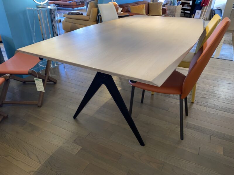 Table de salle a manger mirage chêne massif forme diamant de michel ferrand contemporain industriel meuble chalon 26 07 ardeche drome magasin haut de gamme (3)