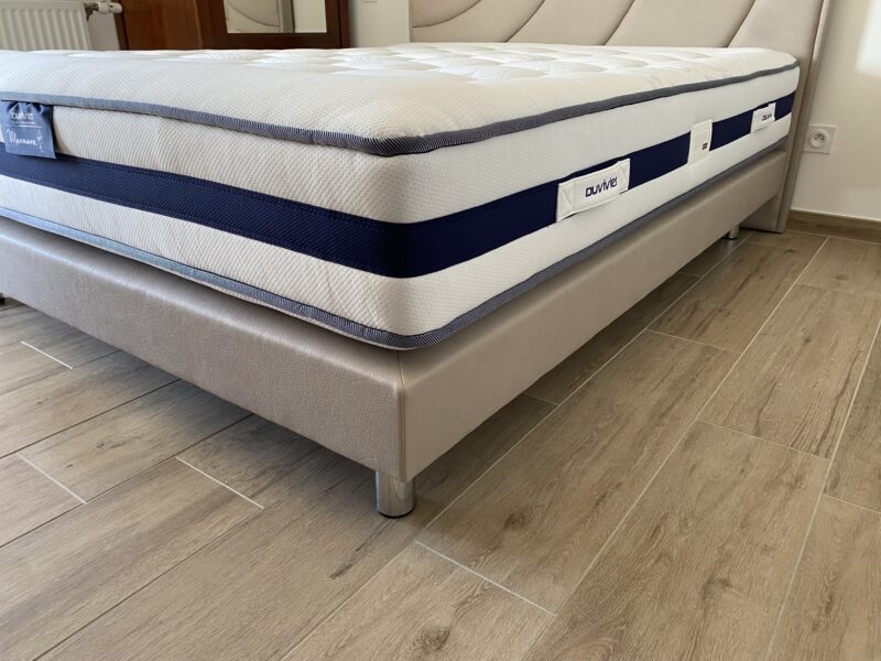 Tête de lit et sommier assorti microfibre de decosom fabrication française meubles chalon 07500 26000 matelas marmara pieds métal chromé (7)