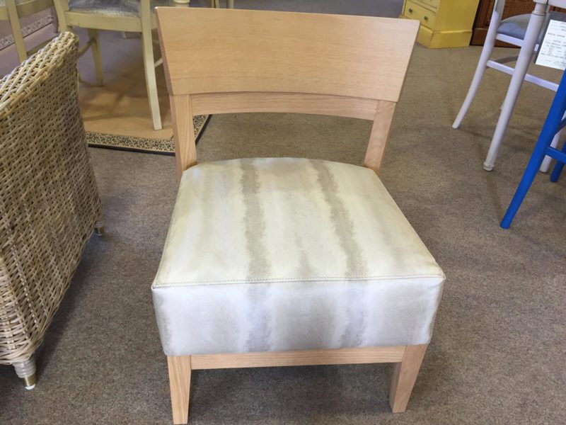 Petit fauteuil boiserie naturel