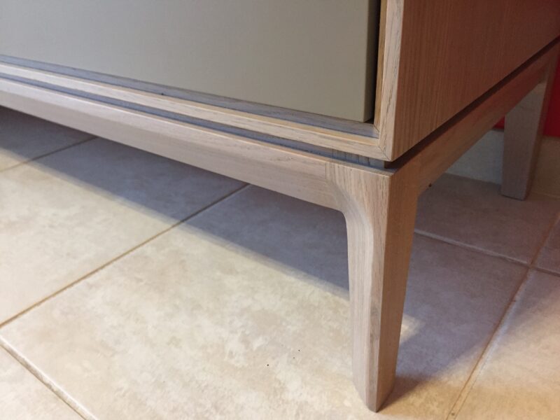 buffet buzz chêne et laque mastic 3 portes meubles chalon