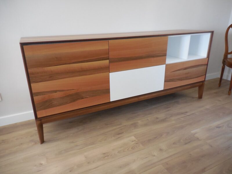 buffet buzz noyer et laque blanche contemporain de dasras aux meubles chalon guilherand grange valence 07 26 drome ardeche