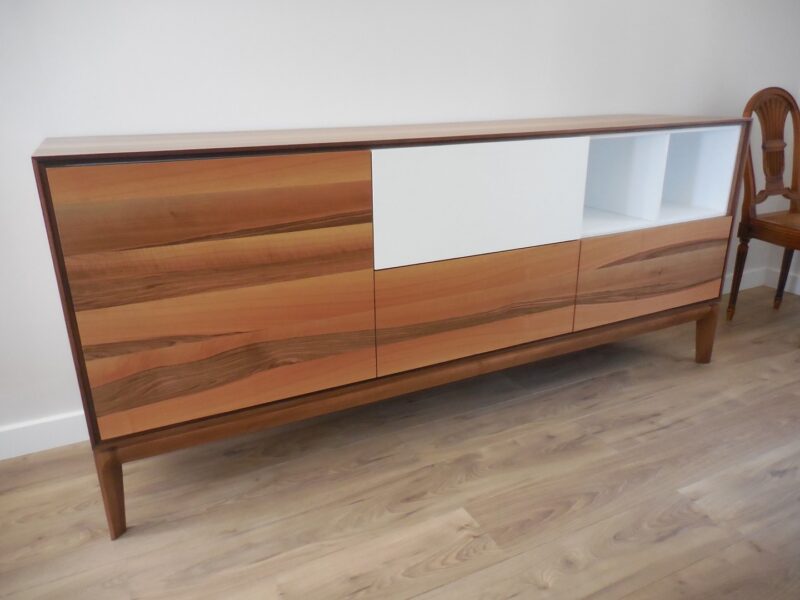 buffet buzz noyer et laque blanche contemporain de dasras aux meubles chalon guilherand grange valence 07 26 drome ardeche