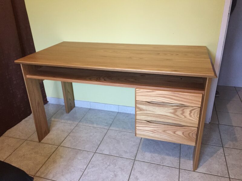 Bureau talo de TAGLAN orme massif huilé contemporain