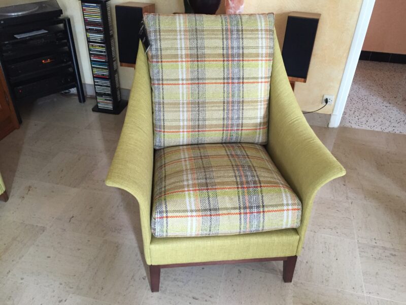 canapé et fauteuil melchior tissu duvivier meubles chalon