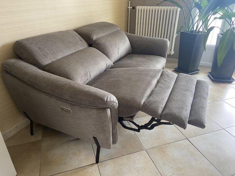 canapé relax electrique têtière réglable tissu gris grand confort meubles chalon 07500 26000 valence guilherand ardeche drome (1)
