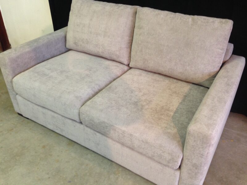 canapé sur-mesure de home spirit coussins de dos placés tissu gris meubles chalon 07500 26 07 ardeche drome (3)
