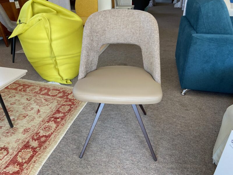 chaise julie skai et tissu de européa pieds métal pivotant meubles chalon 07 26 07500 26000 ARDECHE DROME (1)