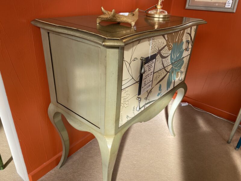Commode tiroir décor nénuphar
