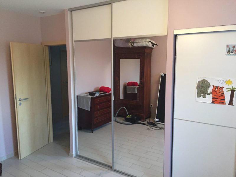 Dressing simple miroir et laque