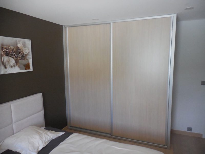 Dressing chambre portes coulissantes 1 seul remplissage