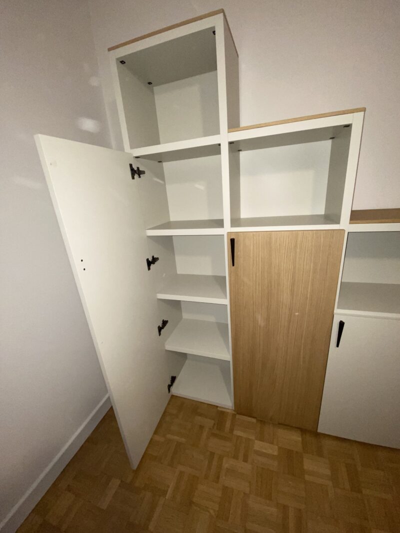 Ensemble contemporain d'éléments modulable laque et décor bois 3 niveaux