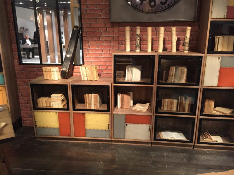 Ensemble métal et chêne rangement case bibliothèque