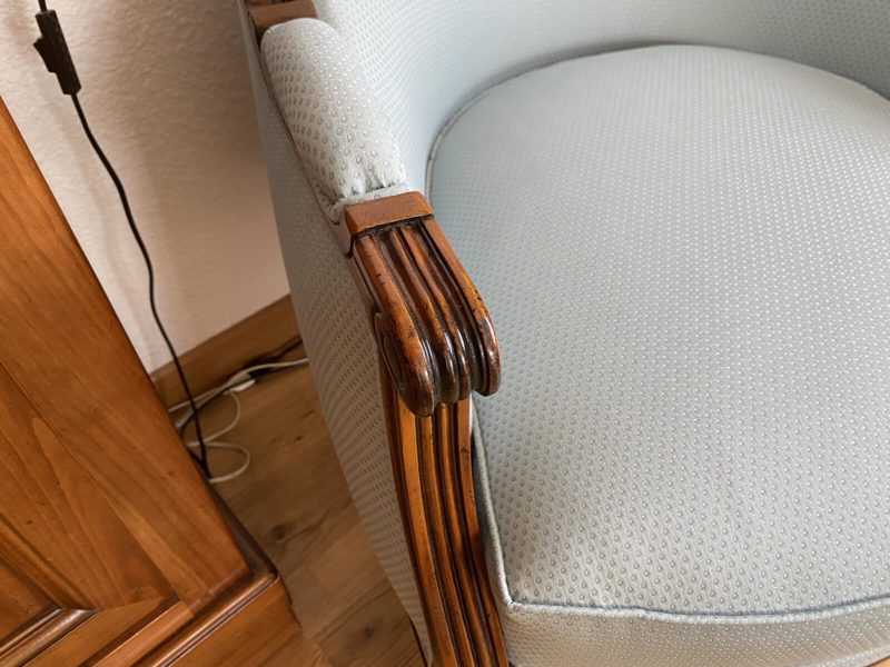 Fauteuil style tissu bleu