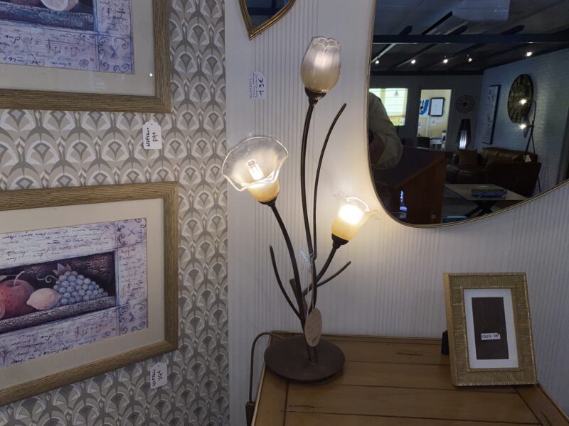 Lampe a poser fer forgé 3 lumières