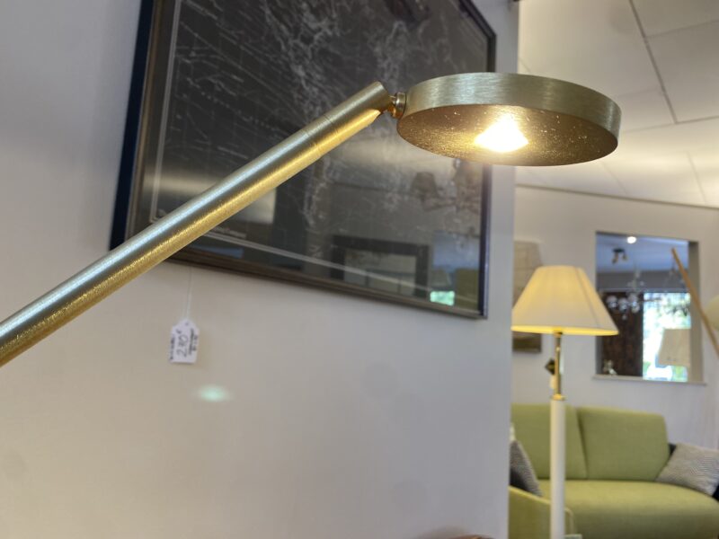 Lampadaire liseuse dorée