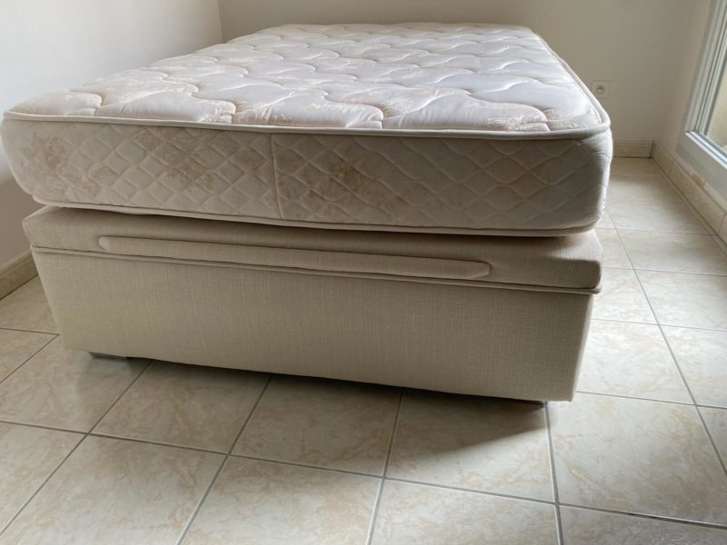 Lit-coffre abattable 120x190 cm de Literie du Comtat
