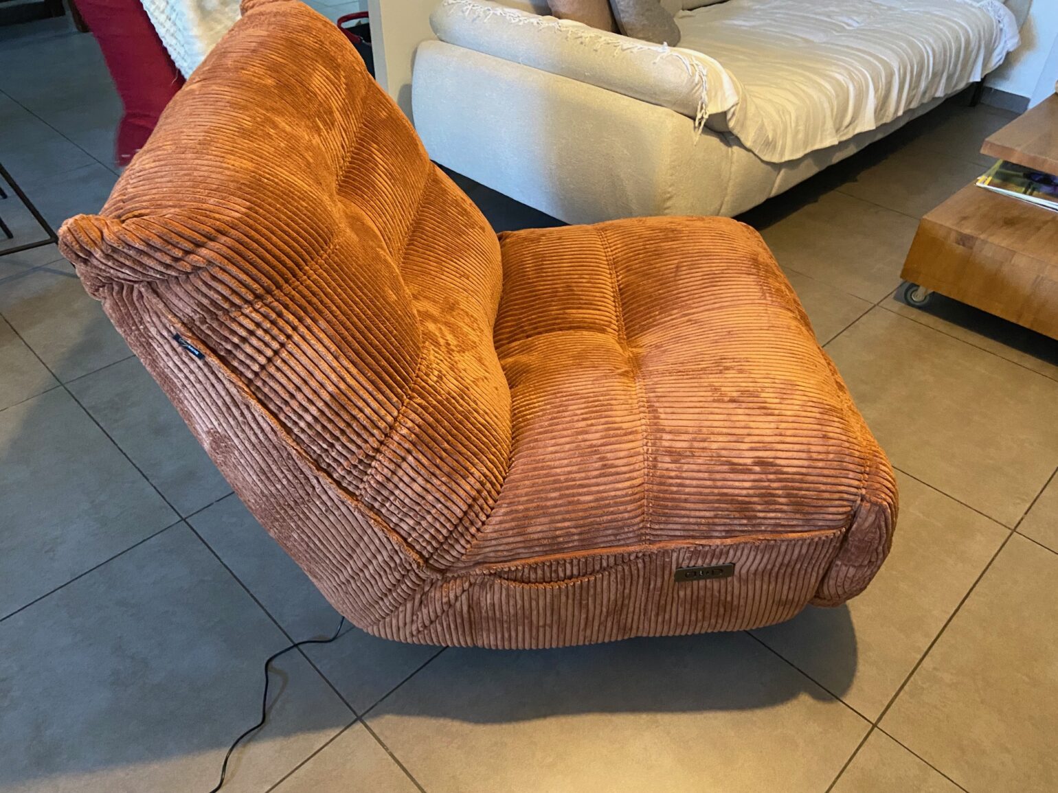 position assis fauteuil smooth meubles chalon