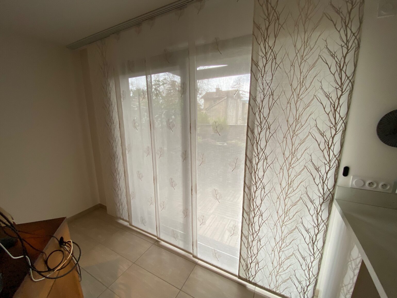 pose de parois japonaise rail au plafond meuble chalon 07500 26000 sur mesure (5)