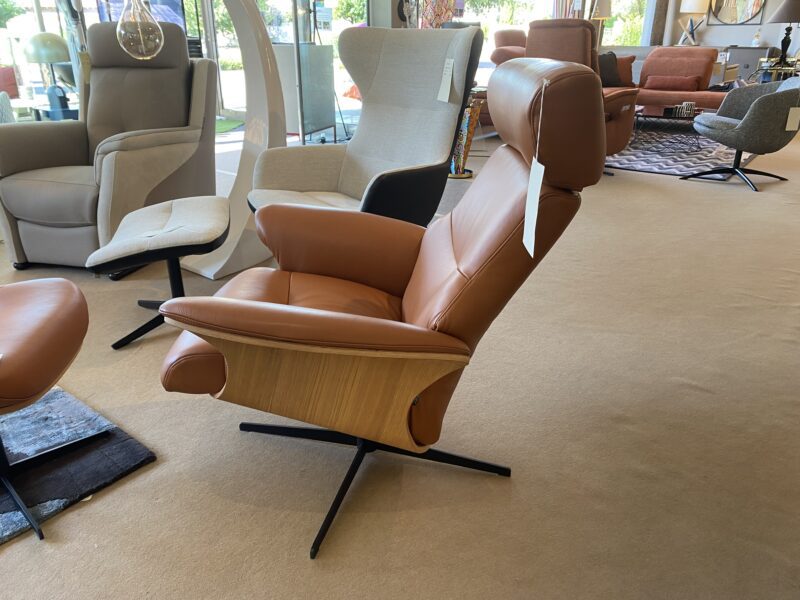 fauteuil relax wave cuir et chene pietement metal noir
