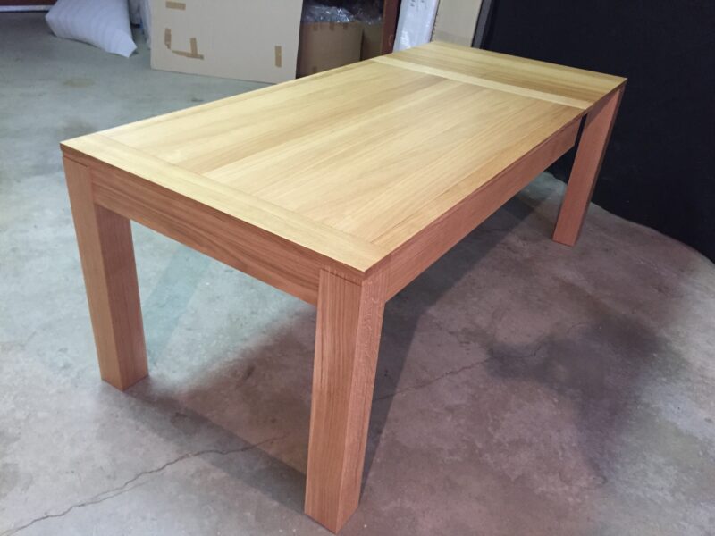 table moderne pieds poteaux 2 allonges en bout chêne massif ton naturel meubles chalon guilherand valence