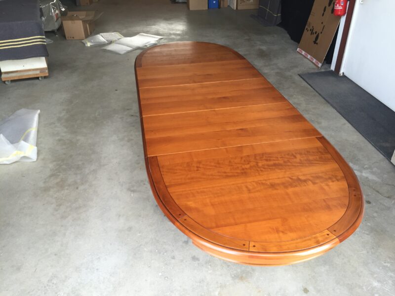 table style ovale meriser allonges incorporées pieds tournés de dasras aux meubles chalon 07500 guilherand granges valence
