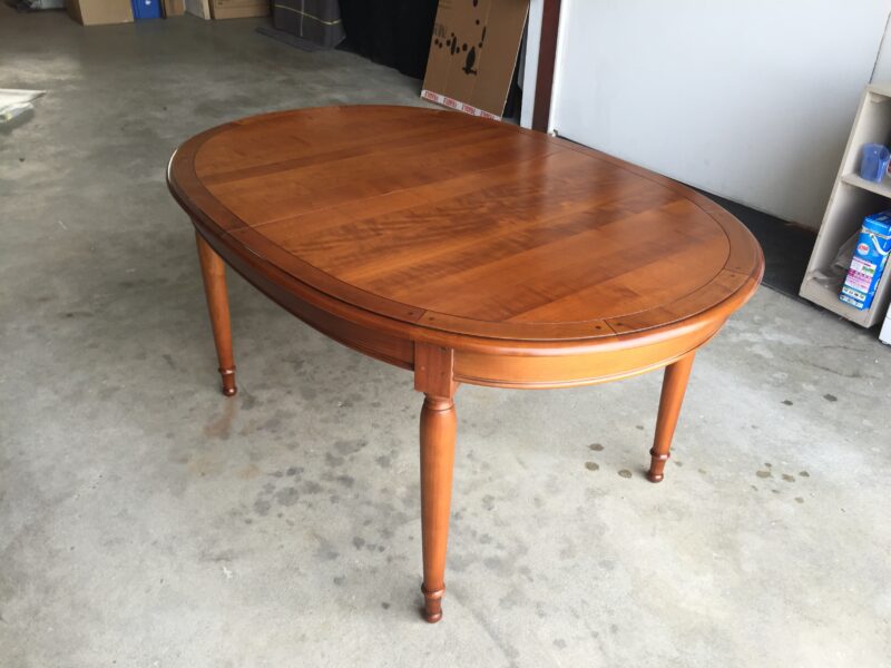 table style ovale meriser allonges incorporées pieds tournés de dasras aux meubles chalon 07500 guilherand granges valence